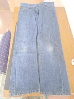 ブルー ストレートデニム