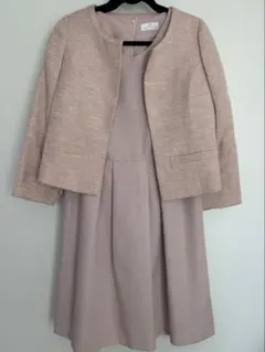 薄いピンク ワンピーススーツ　入学式　フォーマル