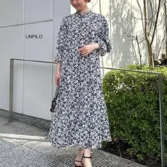 [美品]UNFILO♪モノトーン プリントロングワンピース 花柄