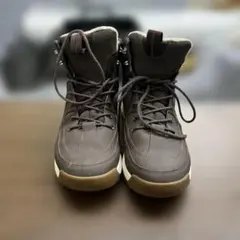 Item thumbnail for item b0bfe7b3-5de0-47d5-ab7a-93878abc1f2f