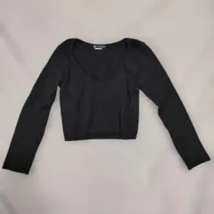 ZARA クロップド丈　長袖カットソー ブラック