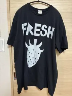 WESTFALL ブラック Tシャツ ストロベリーのサムネイル