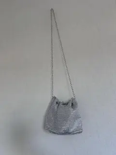 シルバー メタル ショルダーバッグ