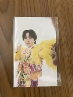 【吉田仁人】LOVE ENG!NE トロピカル衣装 自撮りトレカ