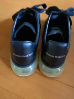 スニーカーのサムネイル