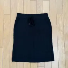 レディース　膝丈タイトスカート　スウェット生地　黒　ブラック
