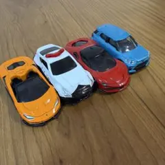 よもぎちゃん様専用トミカ　4台セット パトカー　ランボルギーニ　フェラーリ