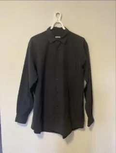 comoli シャツ