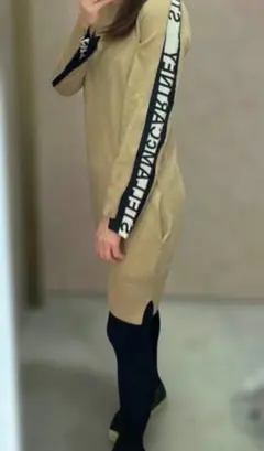 Stella McCartney ベージュ長袖ニット 36のサムネイル
