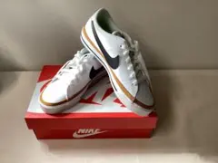 【未使用品】NIKE ナイキ ウィメンズ　コートレガシー　スニーカー　24cm