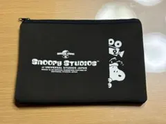 Snoopy Studios スヌーピー　タブレットケース　ブラウンカラー