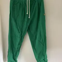 緑色ウエストゴムパンツ