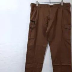 カジュアル ストレートパンツ かっこいい 着まわし 茶色