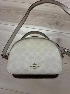 COACH シグネチャー ミニ ショルダーバッグ ホワイト/ラベンダー
