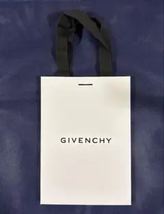 2026年最新】Givenchy ショップ袋・ショッパーの人気アイテム - メルカリ