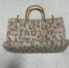 Bess NYC ハラコ ハンドバッグ ピンク Bess NYC ハラコ ハンドバッグ ピンク - メルカリ