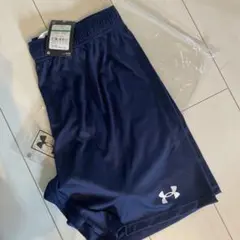 新品未使用　Under Armour ハーフパンツ LG ネイビー