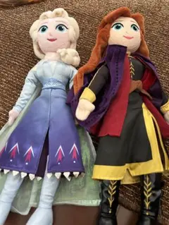 お値下げ中‼️アナと雪の女王 2 人形