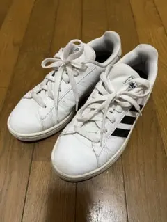 「最終値下げ価格」adidas スニーカー 23.5cm
