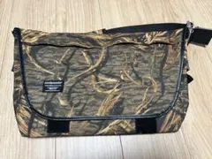 Item thumbnail for item 7c8f3bd9-6dcc-495d-a826-9e82a475e92b