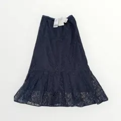 値下げしました‼️ベイクルーズ　レースロングスカート　紺色 税込¥17,600のサムネイル