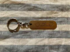 【非売品】familiar メタル製 キーホルダー ＜傷あり＞