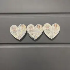 フレッシュホワイトコーデ　プリズムストーン