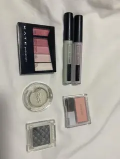 コスメセット　アイシャドウ、チーク、コントロールカラー