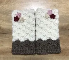 手編みハンドウォーマー　小さなラメ花　ハンドメイド