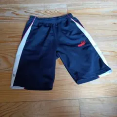 PUMAハーフパンツ★ネイビー＆赤ロゴ140cm