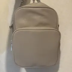 ベージュバック