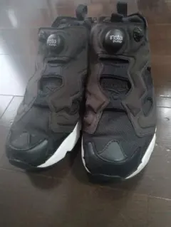 Reebok ポンプフューリーブラック