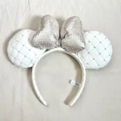 ディズニー カチューシャ　ミニー　ミッキー　白　　キルティング　スパンコール