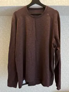 新品未使用】 ルルレモン ロンT 長袖シャツ ネイビー - メルカリ