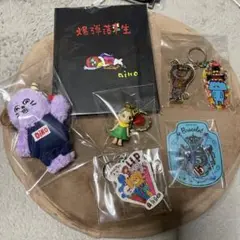 aiko LIVE限定グッズ キーホルダー 紫色 ぬいぐるみ 手帳など。