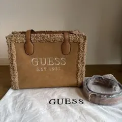 GUESS ベージュ トートバッグ ファスナーポケット付き