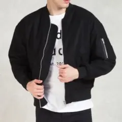 ブラック ブルゾン