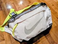 Nike　ボディバッグ