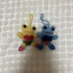 カエル 編み物 チャーム キーホルダー ストラップ あみぐるみ - メルカリ