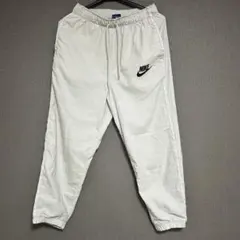 美品　Nike ホワイト ジョガーパンツ　Sサイズ　ウエストゴム