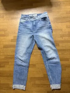 Bershka バルーンデニムパンツ EUR36のサムネイル