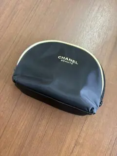 CHANEL BEAUTE ポーチ ブラック ノベルティ