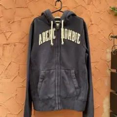 上陸前新品　王道　Abercrombie & Fitch フード付きパーカー