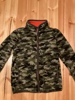 ユニクロ　フリースフルジップアップ140 迷彩