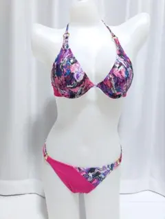 Item thumbnail for item 7da60b0e-f31a-4de5-b5ab-24788ec891c4