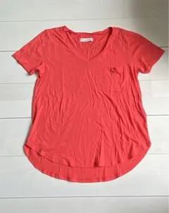 美品Abercrombie&Fitchアバクロ　赤朱色　無地ベーシックTシャツS