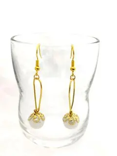 ピアス パール ゴールド 揺れる 上品 シンプル レディース フォーマル