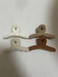ボア　ヘアクリップ　4個セット