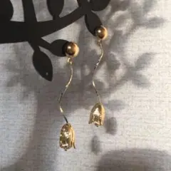 ピアス／handmade／イヤリング／TULIP