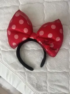ミニーマウス 大きなリボンカチューシャ 赤